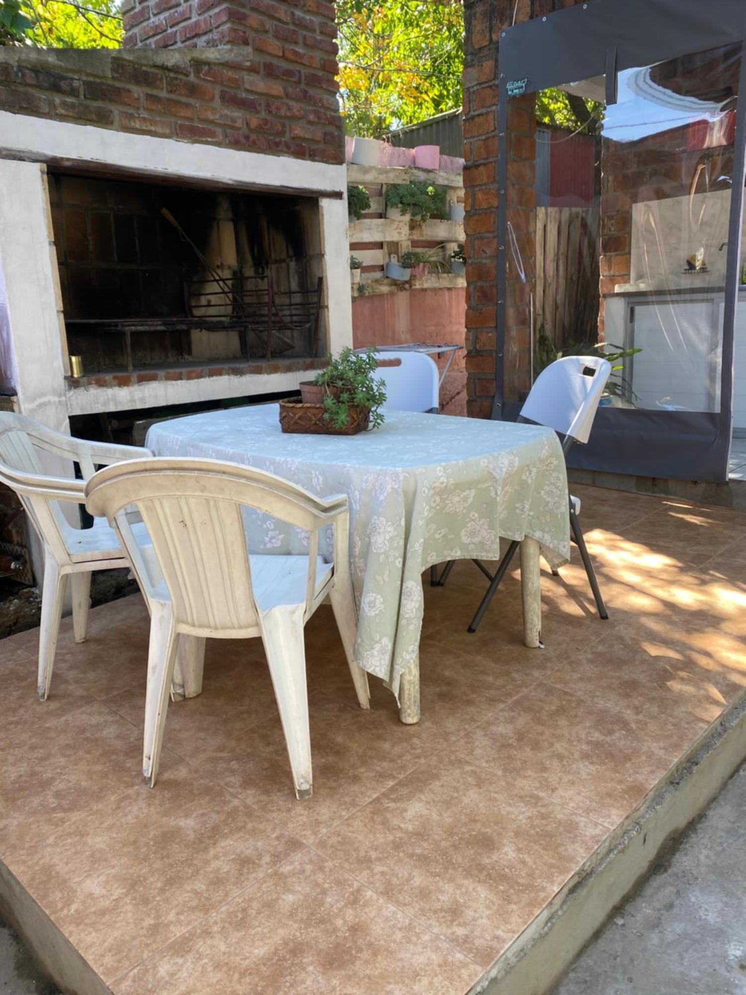 Casita Del Parque Hotell Salto Eksteriør bilde